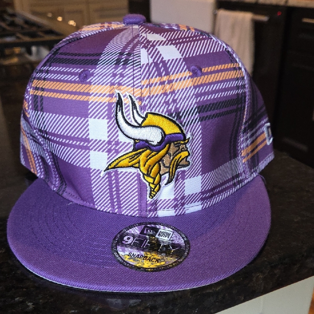 2024 New Era Vikings Crucial Catch Purple Plaid 9FIFTY Snapback Baseball Hat